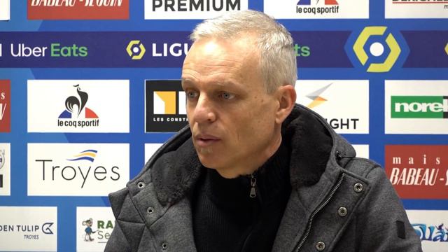 ESTAC 1-1 OM | Réaction du coach troyen Bruno Irles смотреть онлайн
