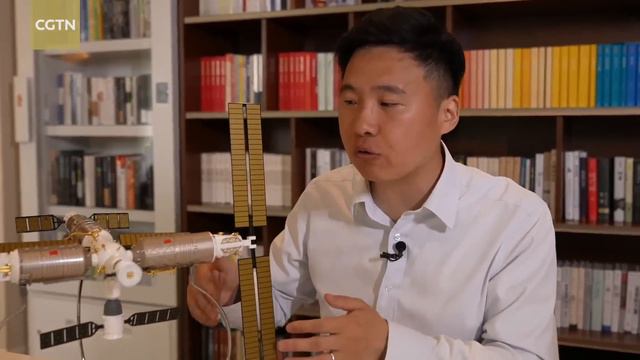 The last 'building block' for China's Tiangong Space Station is heading towards its post in space смотреть онлайн