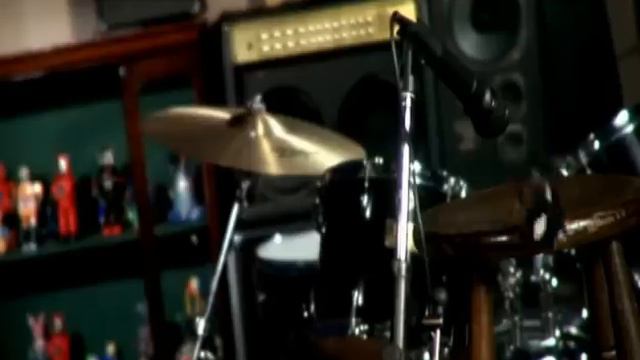 Does It Offend You, Yeah? - Epic Last Song смотреть онлайн