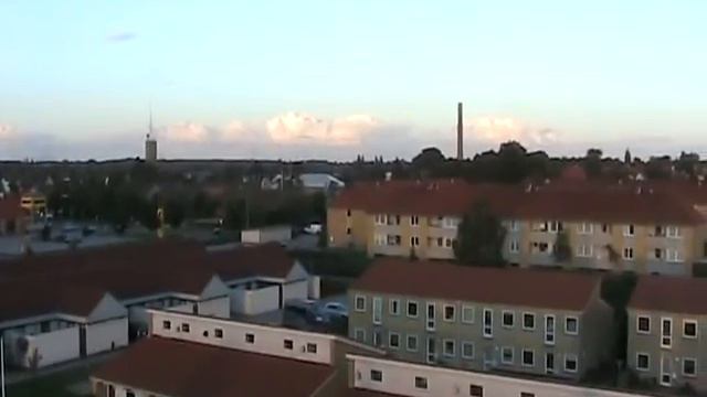 Lidt fra oven смотреть онлайн