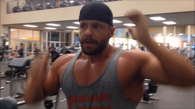 Why I Do Squats Last on Leg Day | Tiger Fitness смотреть онлайн