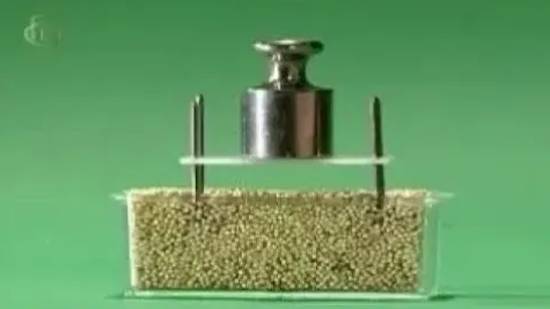 Физика. Зависимость давления от площади поверхности и силы смотреть онлайн