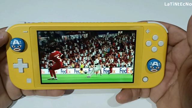 ASI SE VE FC 24 EN NINTENDO SWITCH LITE GAMEPLAY RENDIMIENTO смотреть онлайн