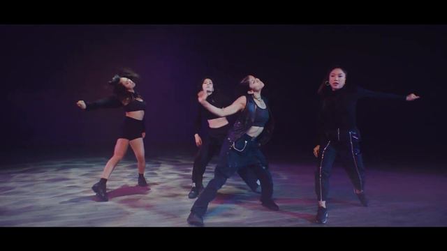 KDA - More Dance Reaction | Kinjaz Choreography For League of Legends Is Off The Chain! смотреть онлайн