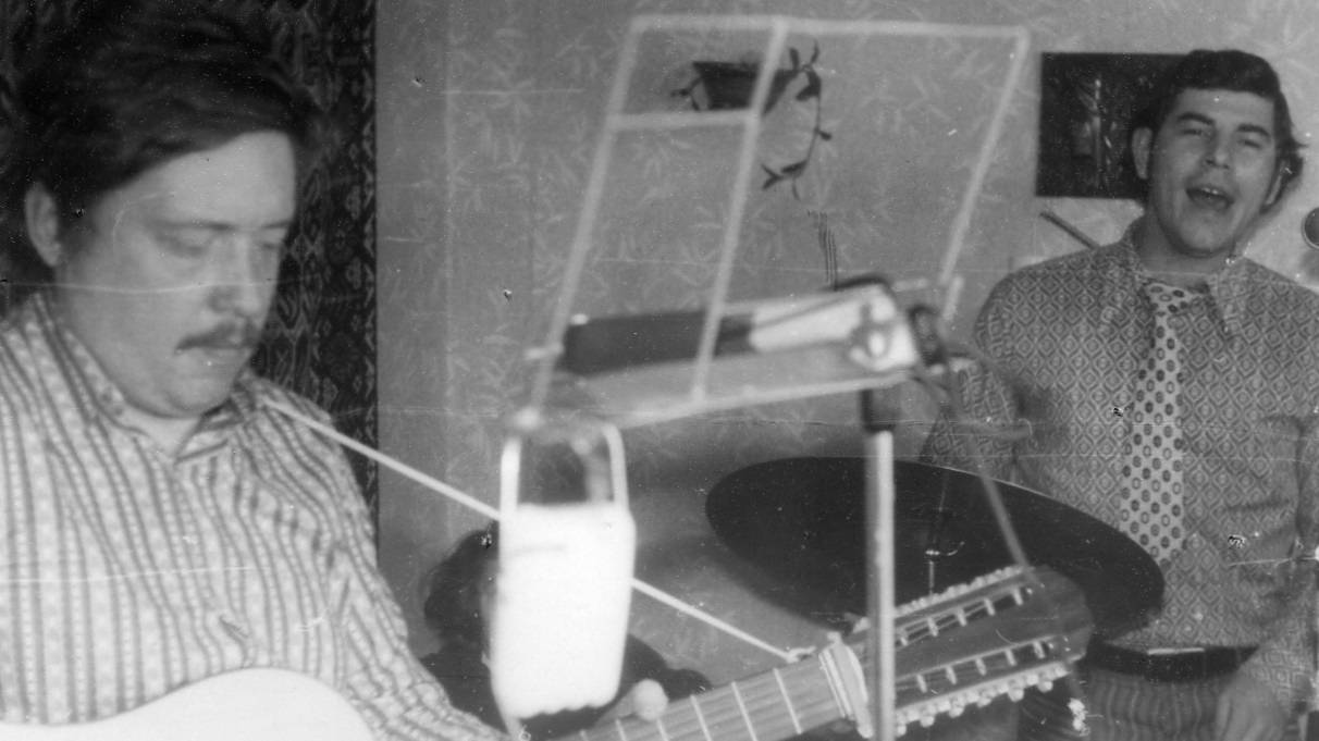 12-А Поезд Тихо Ехал(1975-3-ий концерт 'О Ромео и Джульетте'(Братья Жемчужные) смотреть онлайн