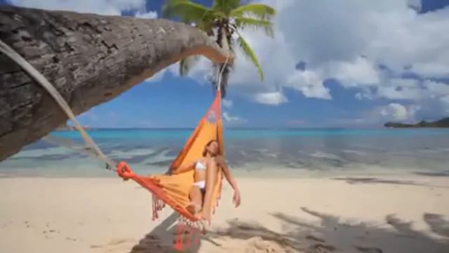 Noemi - L'amore si odia смотреть онлайн