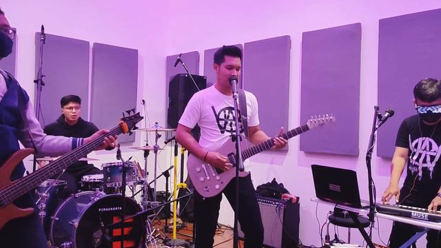 MUSE - WE ARE FUCKING FUCKED (BAND COVER) by Red Alert смотреть онлайн