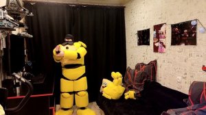 Спринг Бонни, одеваю костюм #fnaf #springbonnie #аниматроники #5ночейсфредди #costume