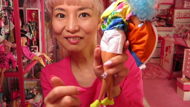 UNBOXING BARBIE EXTRA DOLL #4 BLUE HAIR SKATEBOARD смотреть онлайн