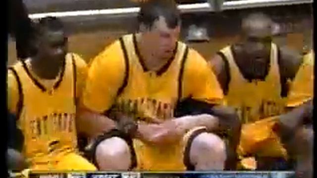 Rodriguez Sherman Game Winning And-One Dunk vs Western Michigan смотреть онлайн