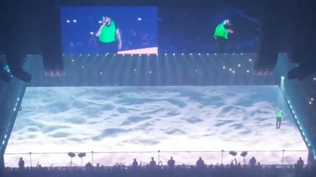 Drake - God's Plan (Live) @ Barclay's Center
