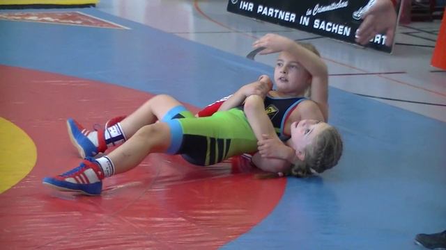 Wrestling Ringen Pokalturnier Werdau, weibliche female Schüler und Jugend, 38 kg, Freistil смотреть онлайн