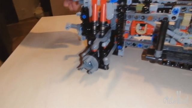 Сборка Lego Land Rover Defender смотреть онлайн