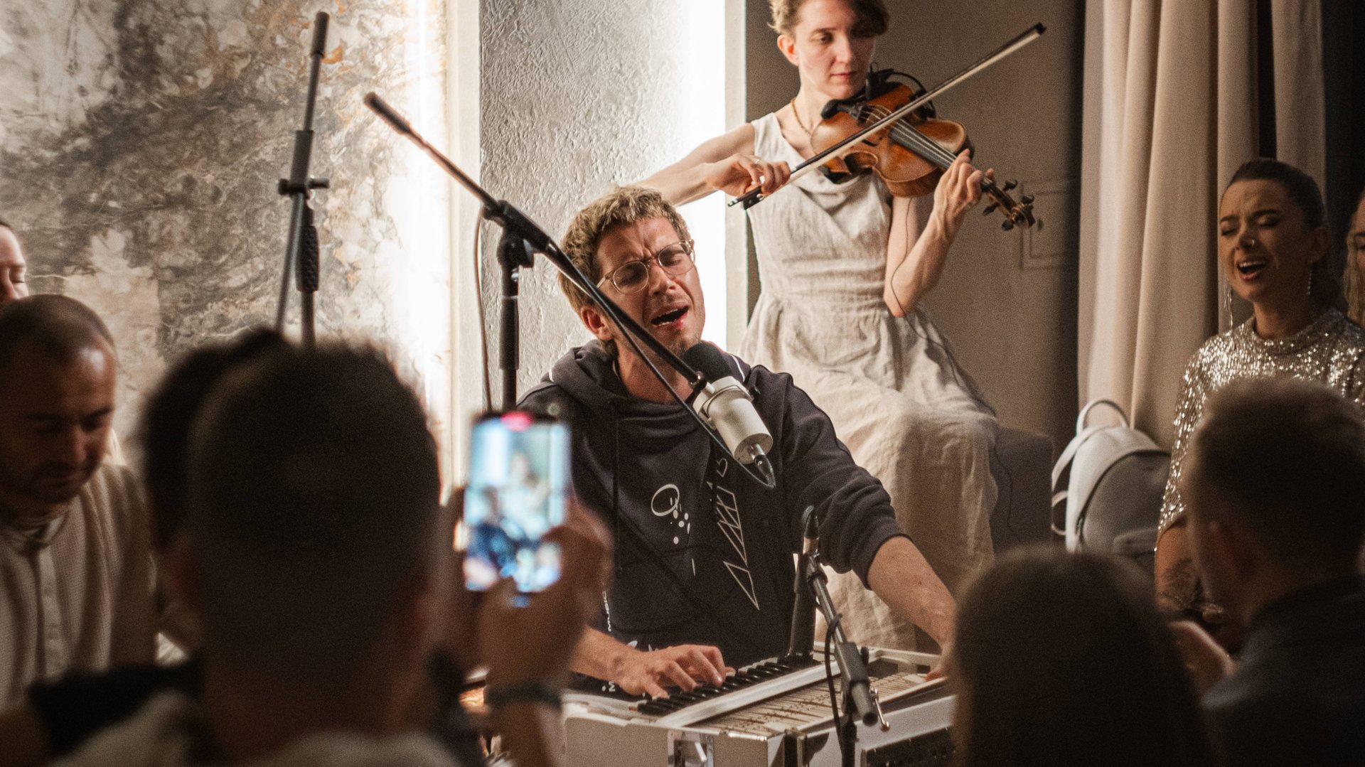 Киртан - Ананта и Тхакур Харидас (Kirtan Meditation Club | 108 Records | BestKirtan)