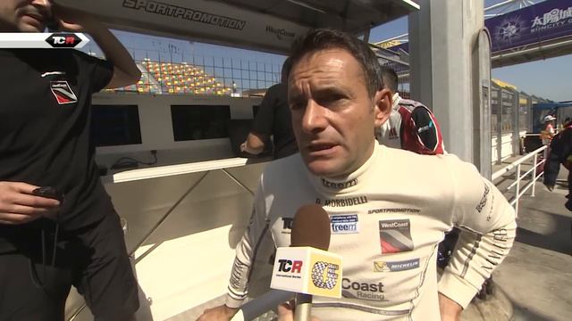 2015 Macau, Morbidelli in troubles in Free Practice 1 смотреть онлайн