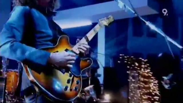 The Killers - When You Were Young (Live Jools Holland 2006) (High Quality video) (HQ) смотреть онлайн