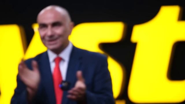 სიურპრიზი დავით დვალიშვილს, "ბოლო სეზონის" მთავარ გმირს смотреть онлайн