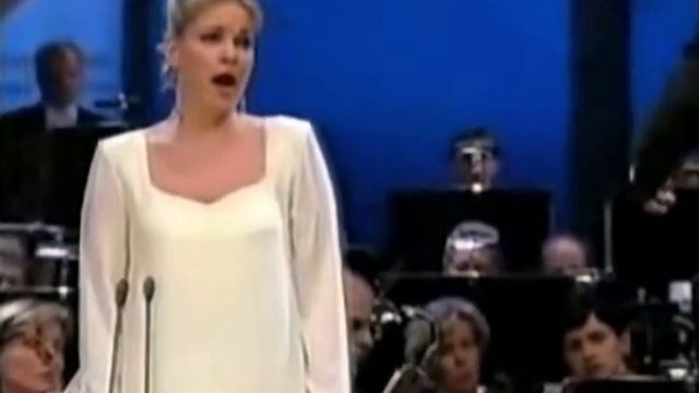 Elīna Garanča - Ária (Cantilena) смотреть онлайн