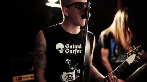 SIBERIAN MEAT GRINDER feat DISTEMPER - Пламя в Груди (Fire In The Heart)