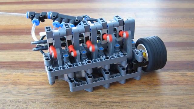 Lego Pneumatic Engine - 5 cylinder inline (small cylinders) смотреть онлайн