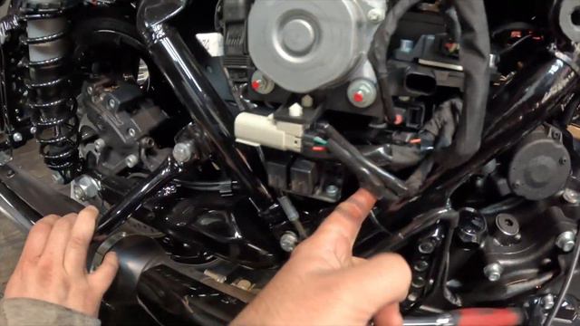THE MESS BEFORE BIKE WEEK... PICKING UP THE NEW GIVEAWAY BIKE смотреть онлайн