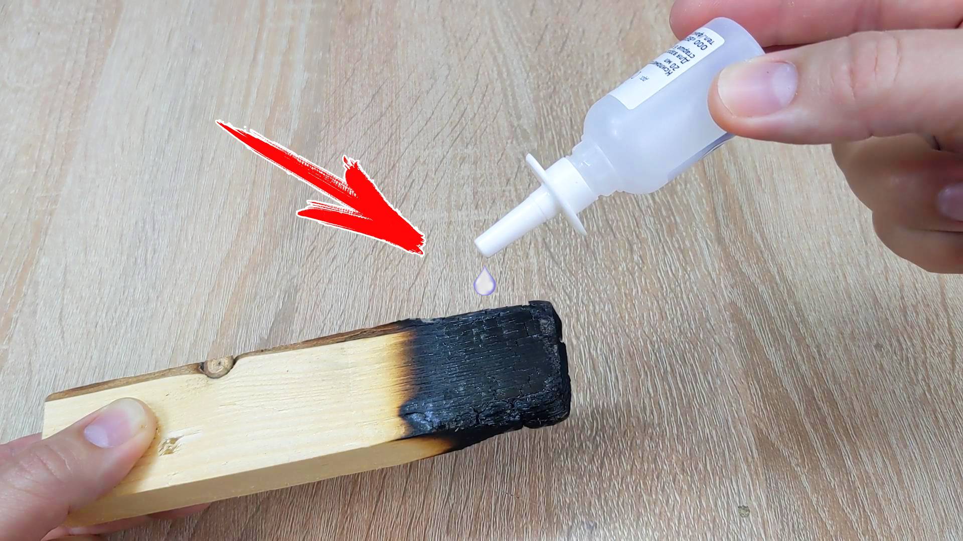 Как склеить пластик с помощью древесного угля? смотреть онлайн