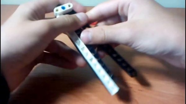 Как сделать нож бабочку из LEGO!