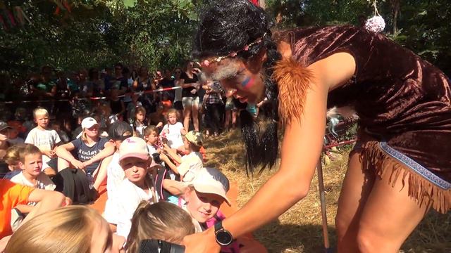 KVW 2018 - donderdag openingsverhaal kleine bos - Peter Pan & Kapitein Haak en het magische boek смотреть онлайн