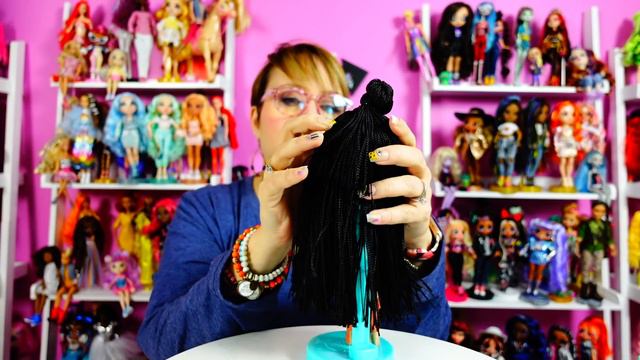 LOL OMG Sunset World Travel Doll Review - Love Her Colors! смотреть онлайн