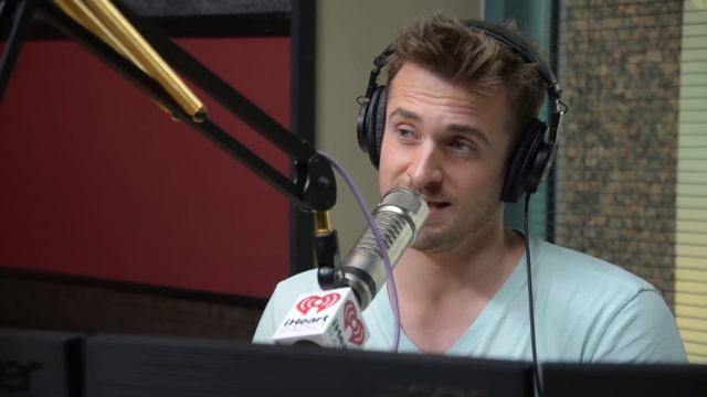 What HE'S THINKING When He Wants To BREAK UP With You | Matthew Hussey смотреть онлайн