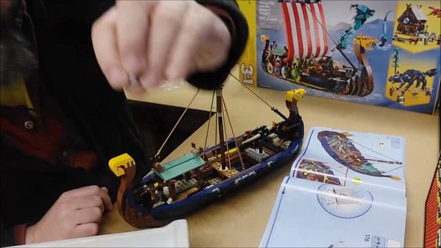 LEGO By the Book - Viking Ship and Midgard Serpent (31132) смотреть онлайн