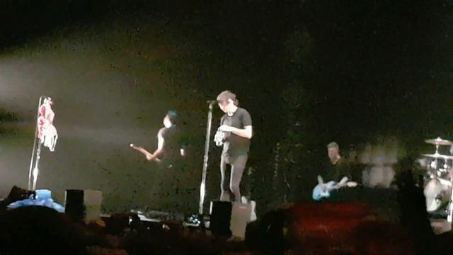 All Time Low - Last Young Renegade World Tour // Amsterdam AFAS Live FULL SHOW October 13 2017 смотреть онлайн