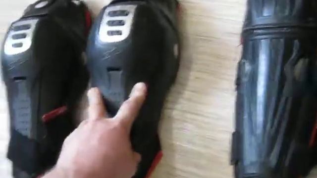 Мотозащита ALPINESTARS PROT и ALPINESTARS BIONIC MX KNEE GUARD.