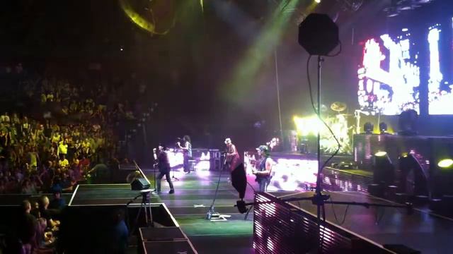 Scorpions-Matthias Jabs guitar solo, Then "Big City Nights" смотреть онлайн