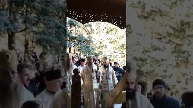 Prislop - Parastas la Mormântul Părintelui Arsenie Boca смотреть онлайн