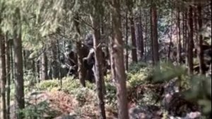 В двух шагах от "Рая" (1984) - В пещере газ!