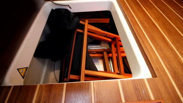 Riviera 37 "Playstation" SOLD by Peter Hansen Yacht Brokers смотреть онлайн