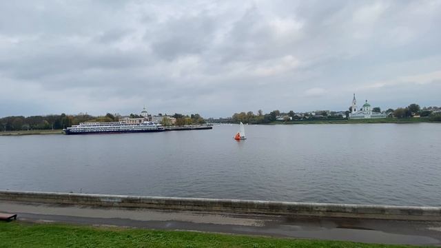 28-09-2024💁🏻♀️🗺️🍁Погода☔️+18🌧️Тверь 🩵река Волга😉