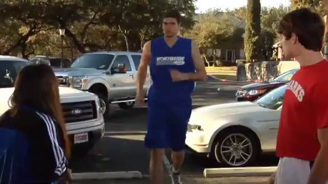 Northside Ford Basketball (feat. Tiago Splitter) - 30 Second Spot смотреть онлайн