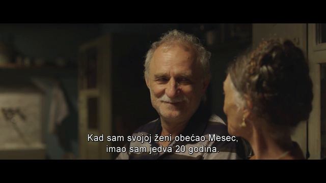 Čovek koji je kupio mesec - trejler смотреть онлайн