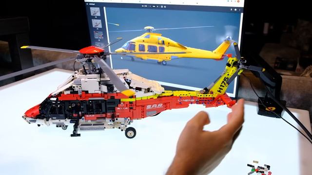EN DETAYLI EN BÜYÜK LEGO HELİKOPTERİ VE GİZEMLİ PAKET смотреть онлайн