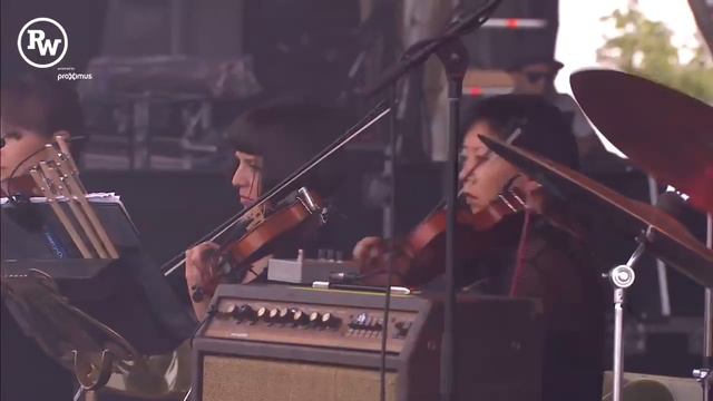 The Last Shadow Puppets @ Rock Werchter 2016 смотреть онлайн