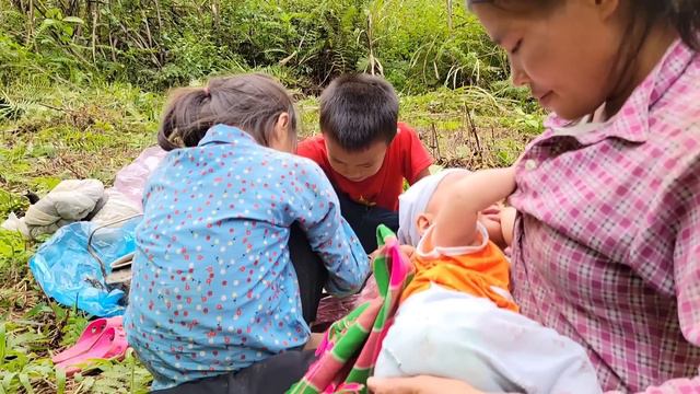 My mother-in-law kicked me and my 3 children out of the house. I had to set up a tent to stay. смотреть онлайн