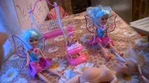 МАША И ДАША ПРИНИМАЮТ РОДЫ У БАРБИ! БАРБИ РОДИЛА МОНСТРА )))