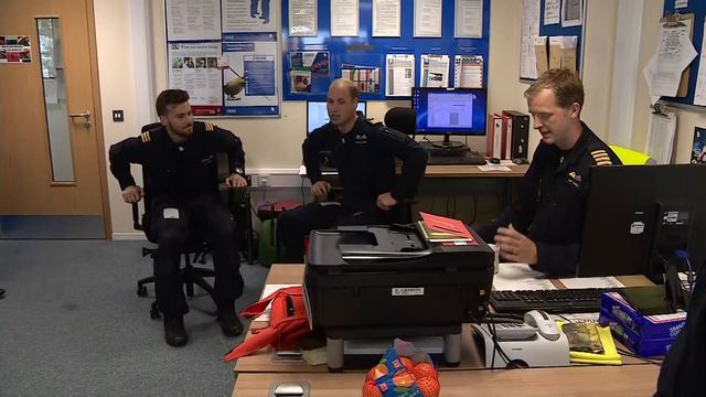 Inside the air ambulance unit on William's last day смотреть онлайн
