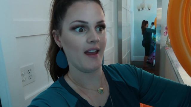 Twins with my American Girl Doll смотреть онлайн