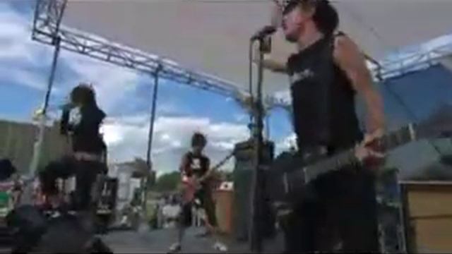 From First To last - Note to self warped 04 смотреть онлайн