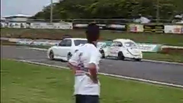 Vocho vrs Subaru Impreza 2 смотреть онлайн