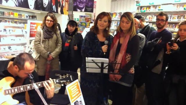Le note di Cecco - Guardami - Feltrinelli 08.12.2010.MOV смотреть онлайн