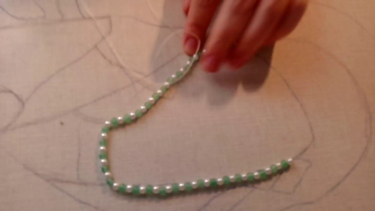 НАЧАЛО ВЫШИВКИ. ОБШИВАЮ ЛИКИ И РУКИ.Вышивает Наталья Головицкая